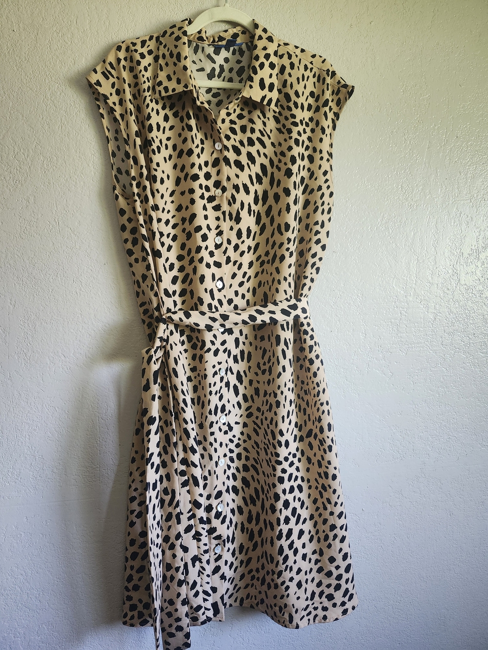 Apt. 9 Beige and Black Sleeveless Shirt Midi Dress with Waist Tie Jaguar Cheetah